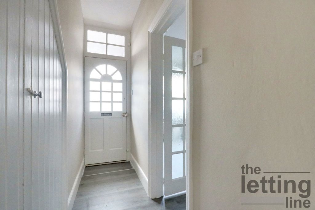 Property photo 3 of 9 Picture No. 14