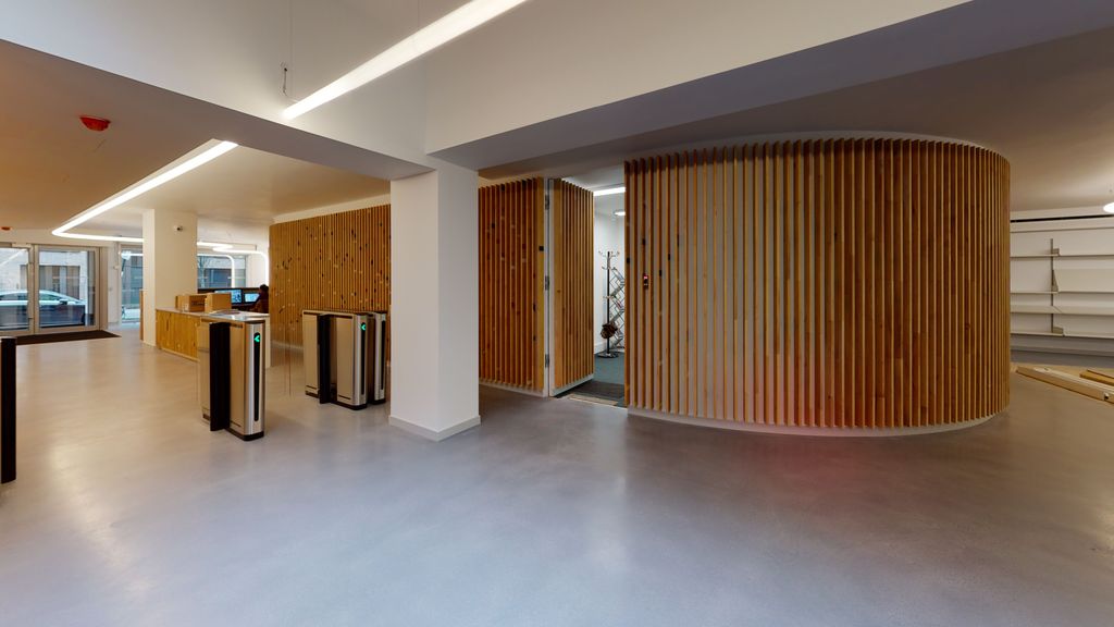 Property photo 3 of 20 Ground Floor Reception