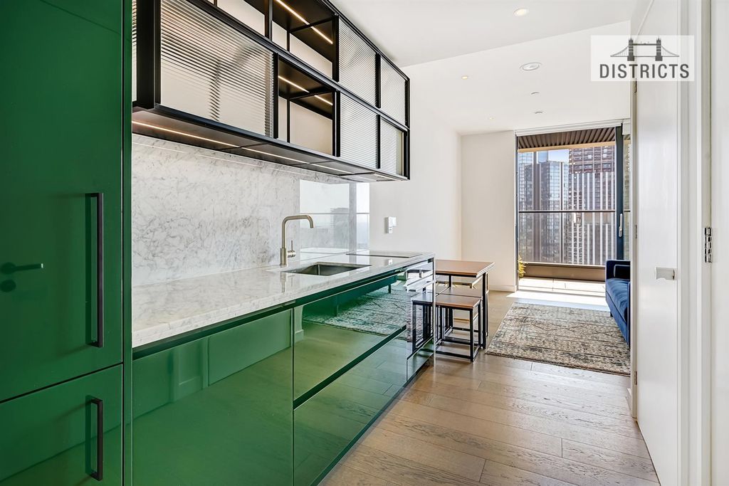 Property photo 3 of 18 Wardian