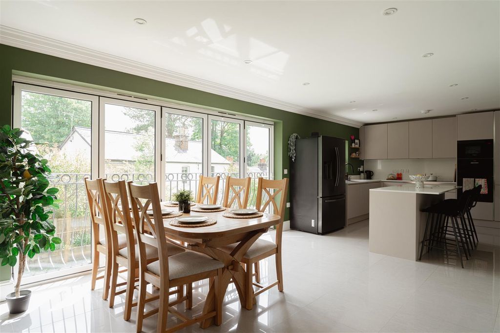 Property photo 2 of 23 13.Jpg