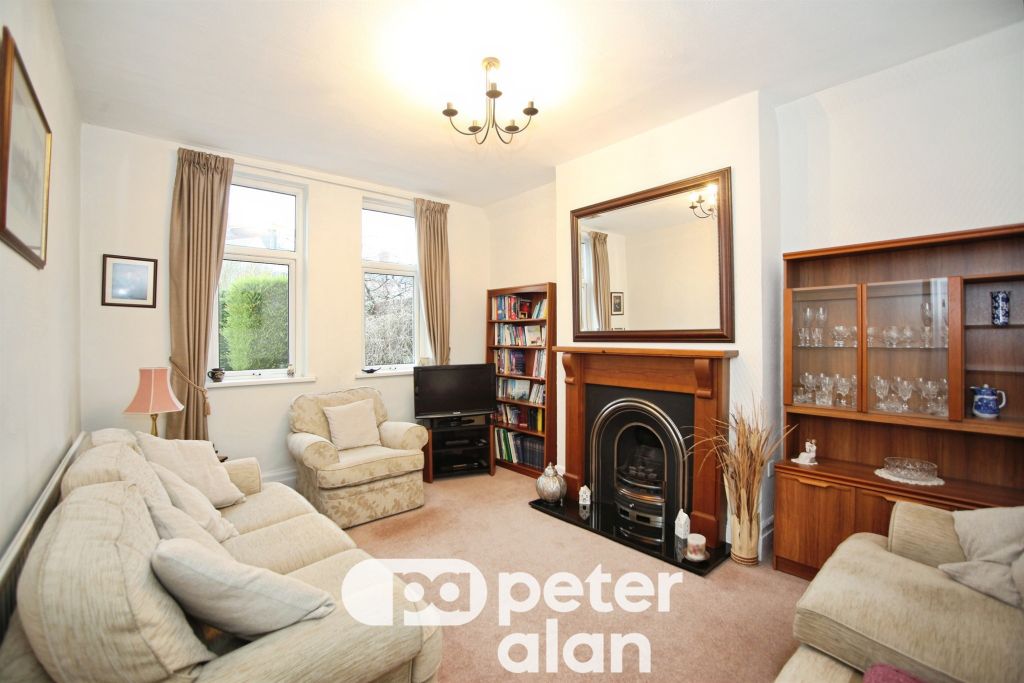 Property photo 2 of 31