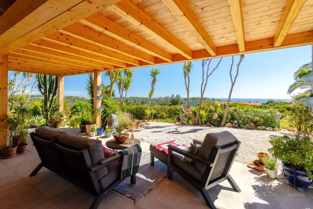 Property photo 1 of 71