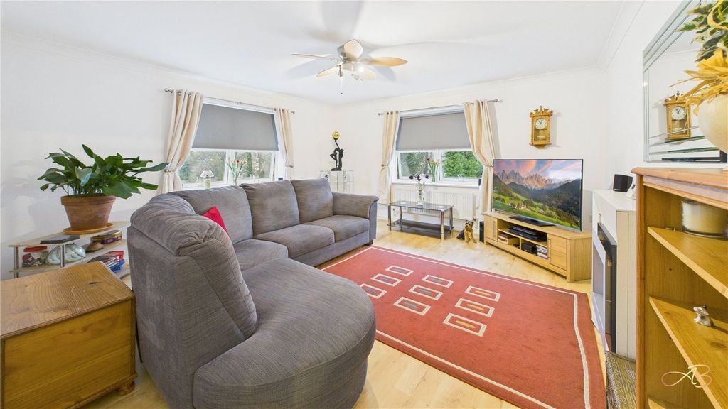 Property photo 2 of 10 Picture No. 22