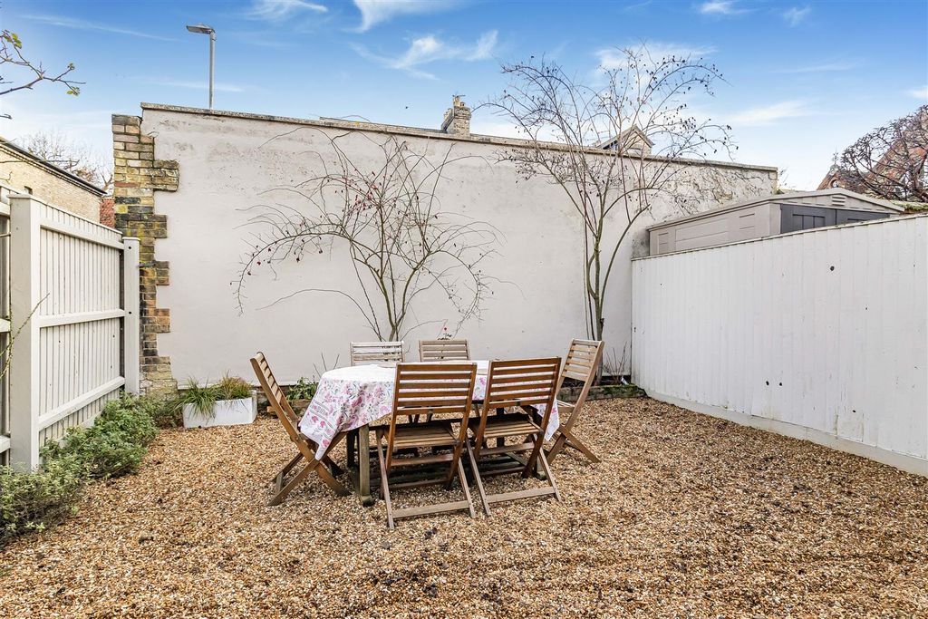 Property photo 2 of 33 5_71160.Jpg