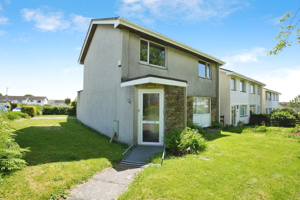 Property photo 1 of 17 Photo