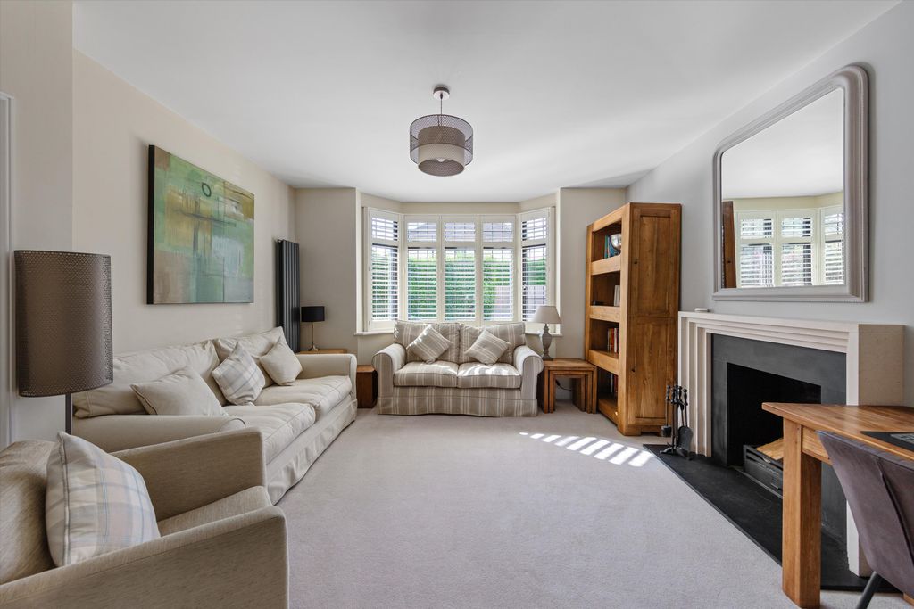 Property photo 2 of 18 Image