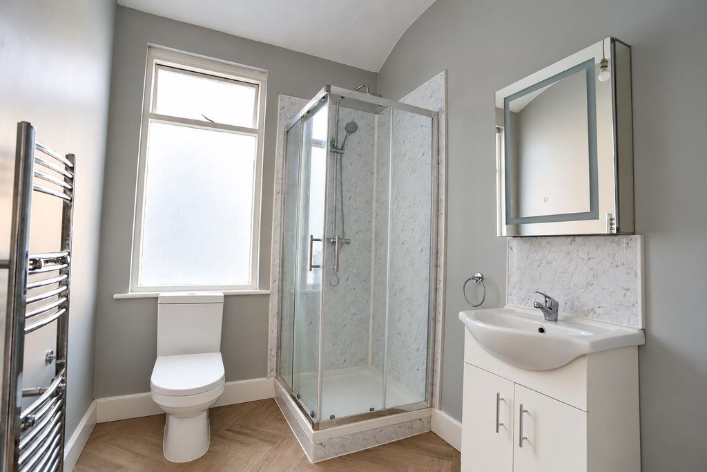 Property photo 3 of 4 5 Boscombe.Png