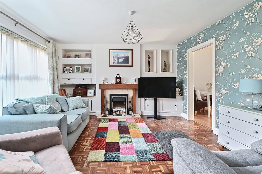 Property photo 3 of 15 Picture No. 10