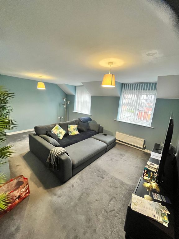 Property photo 3 of 8