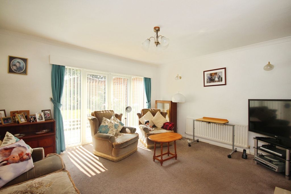 Property photo 2 of 15 Photo