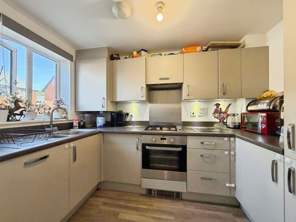 Property photo 2 of 9
