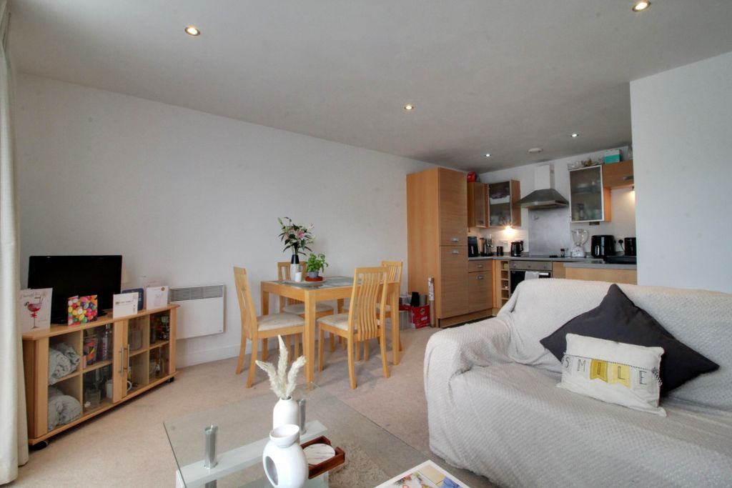 Property photo 2 of 12 Img_1201-Img_1203
