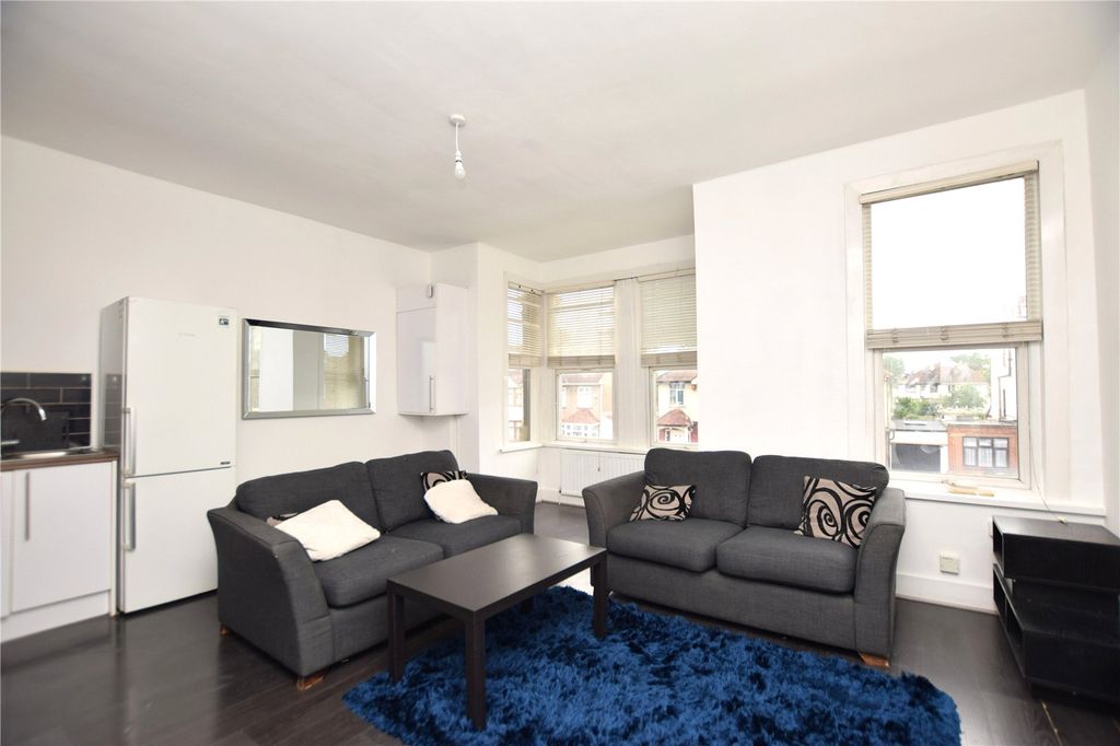 Property photo 2 of 7 Open Plan