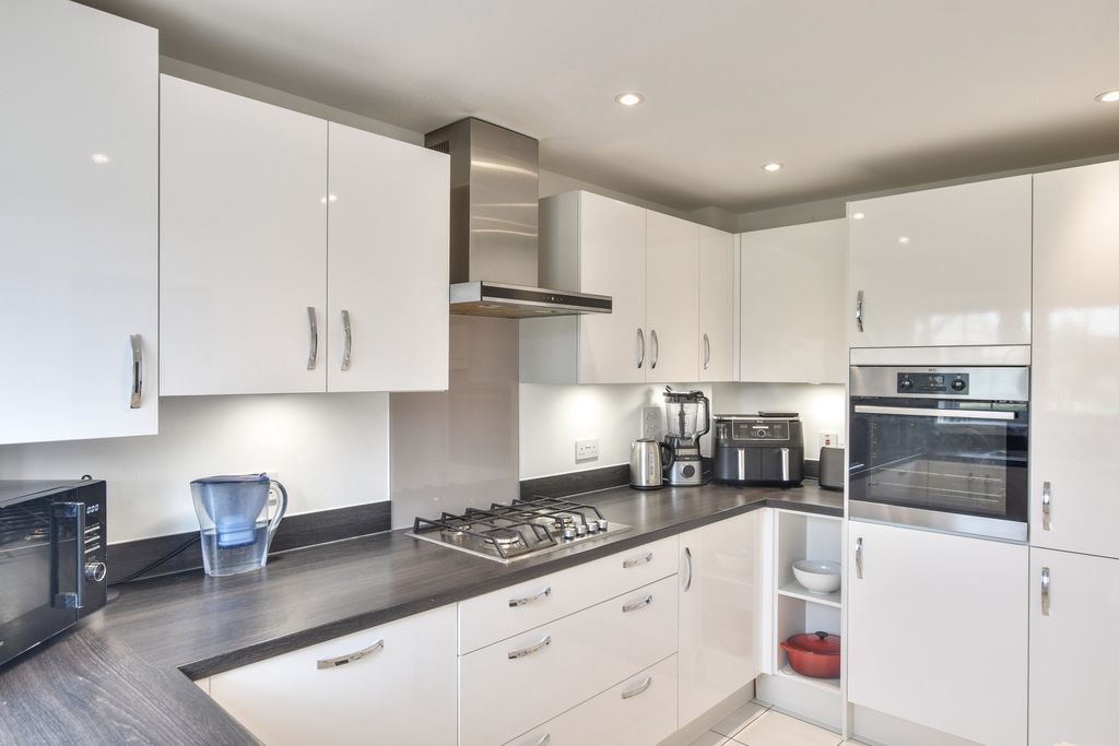 Property photo 3 of 26 Dsc_0019-Dsc_0021