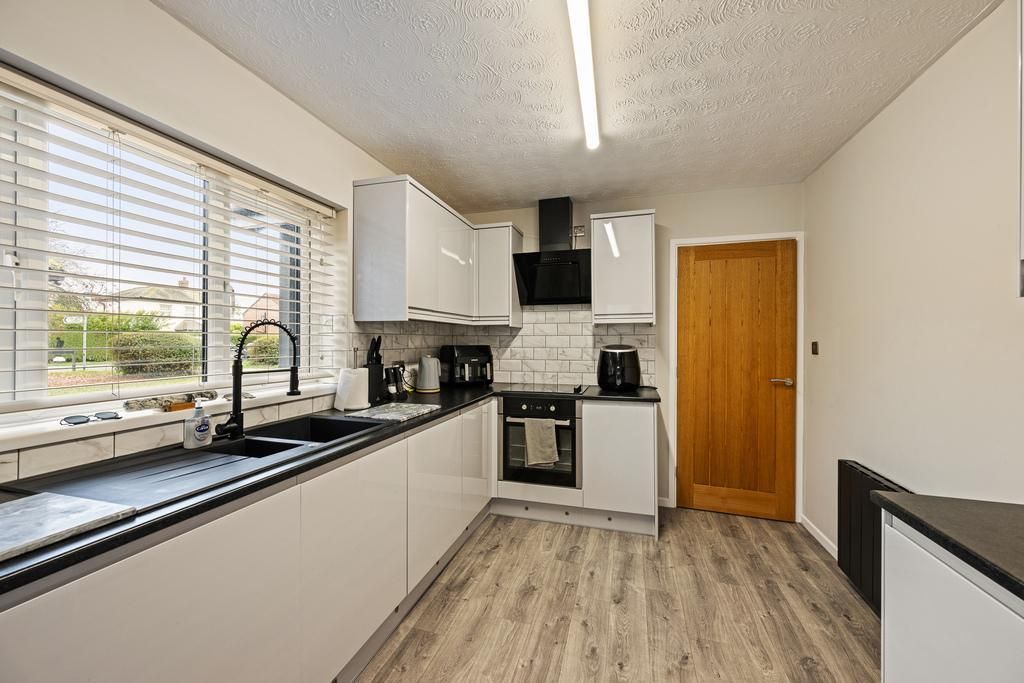 Property photo 2 of 16 Photo 2