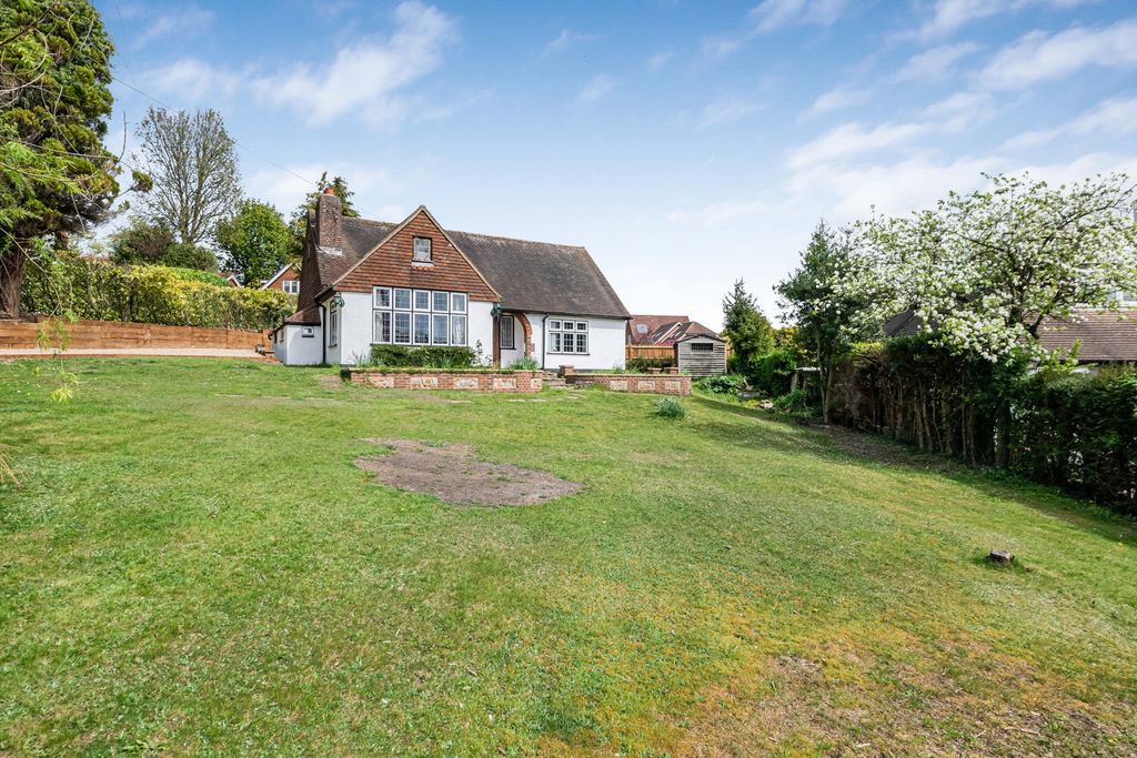 Property photo 1 of 18