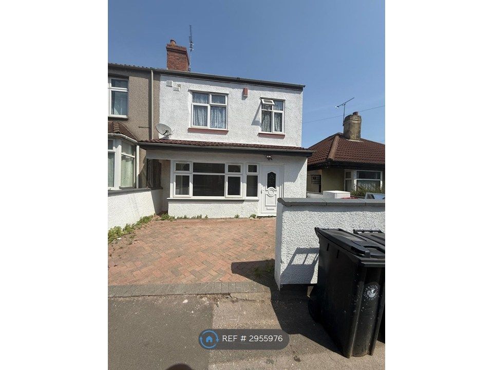 Property photo 2 of 35