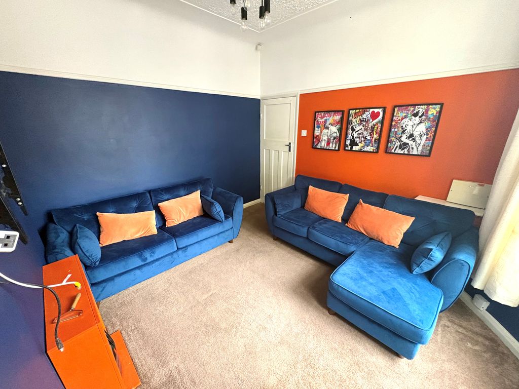 Property photo 2 of 16 Image