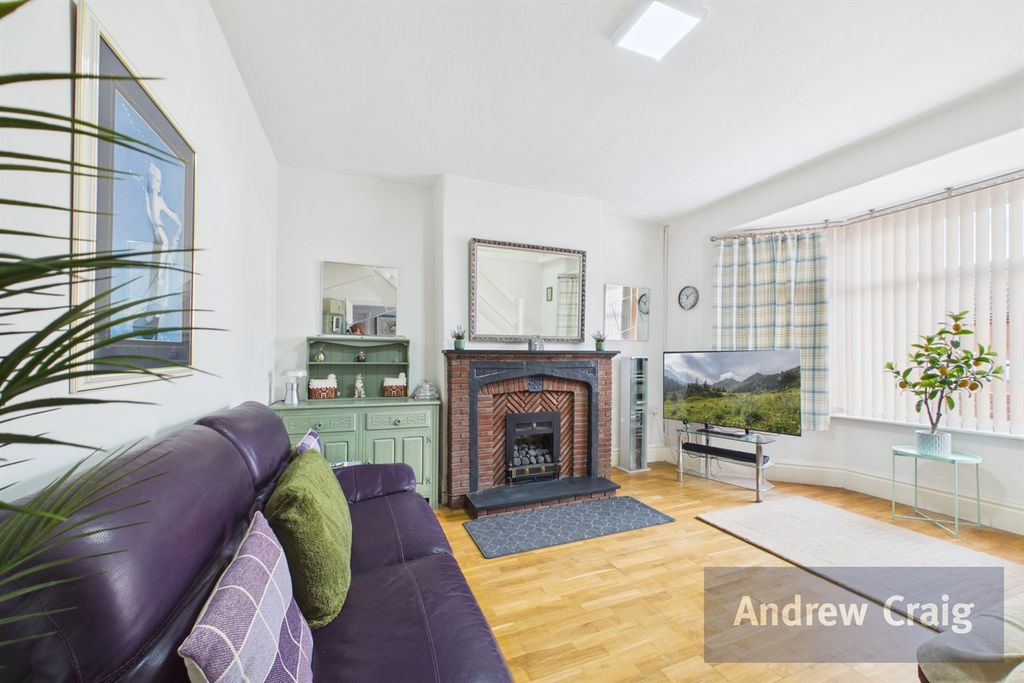 Property photo 2 of 17 Reception Room