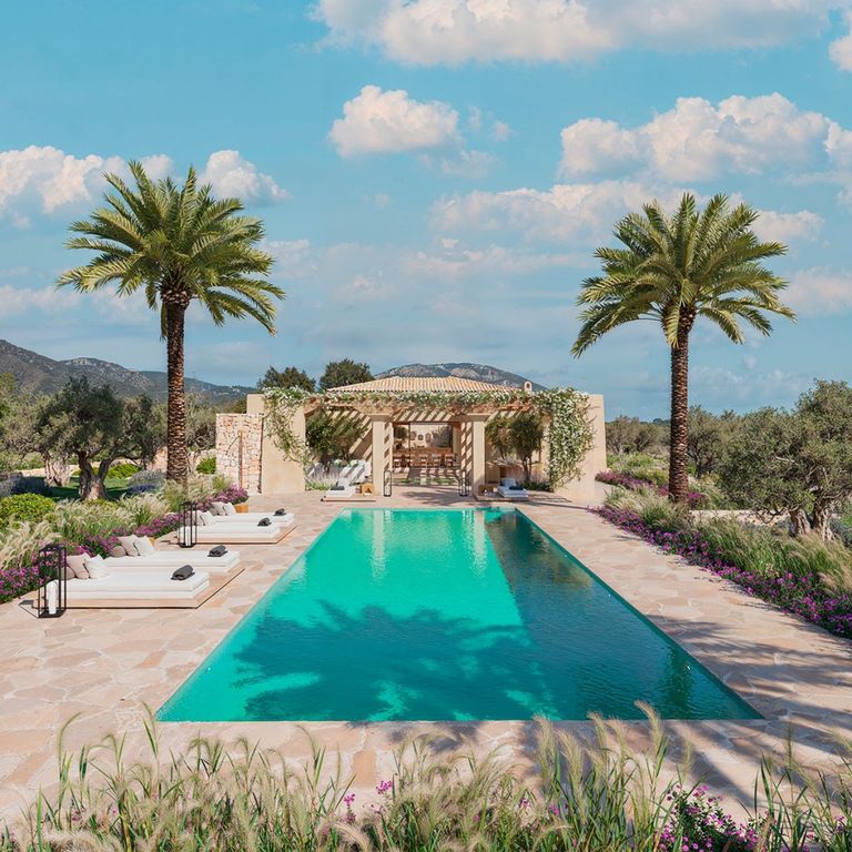 Property photo 1 of 19 Pool