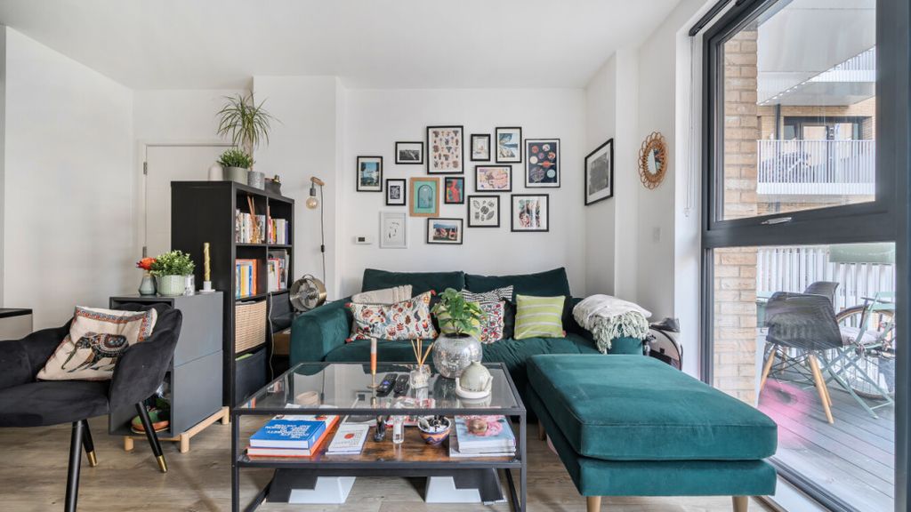 Property photo 3 of 19