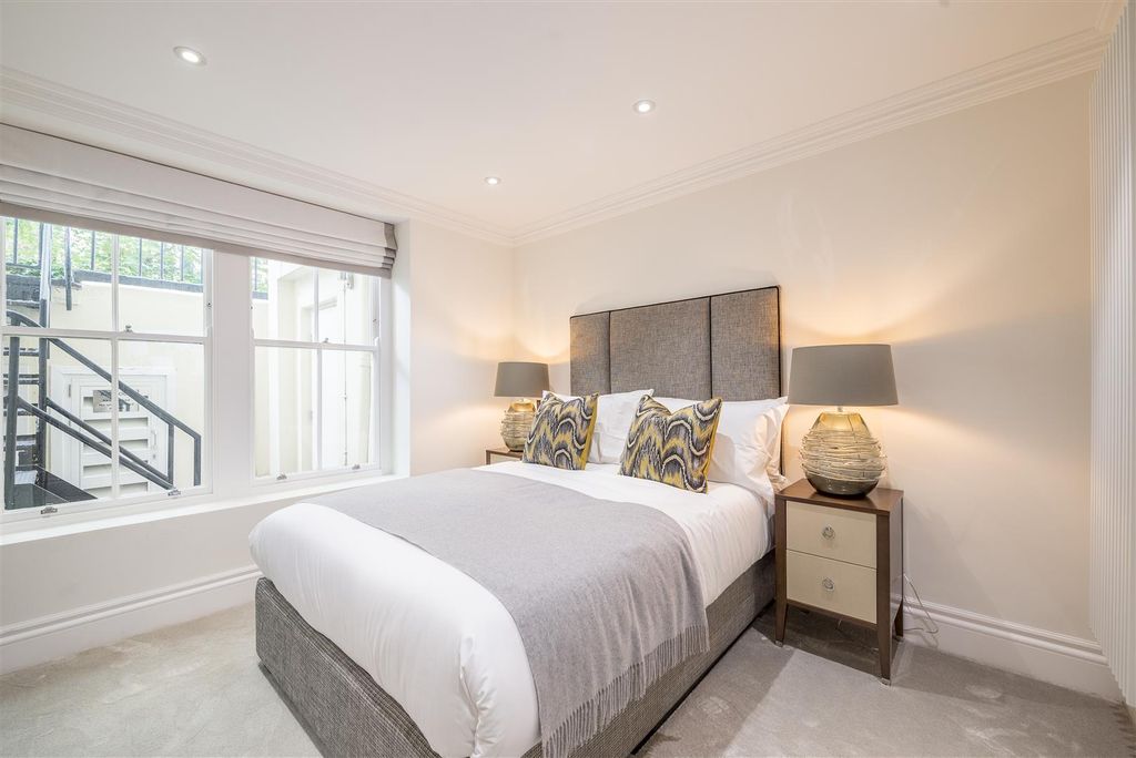 Property photo 2 of 8 Flat - 2 - Print - 09.Jpg