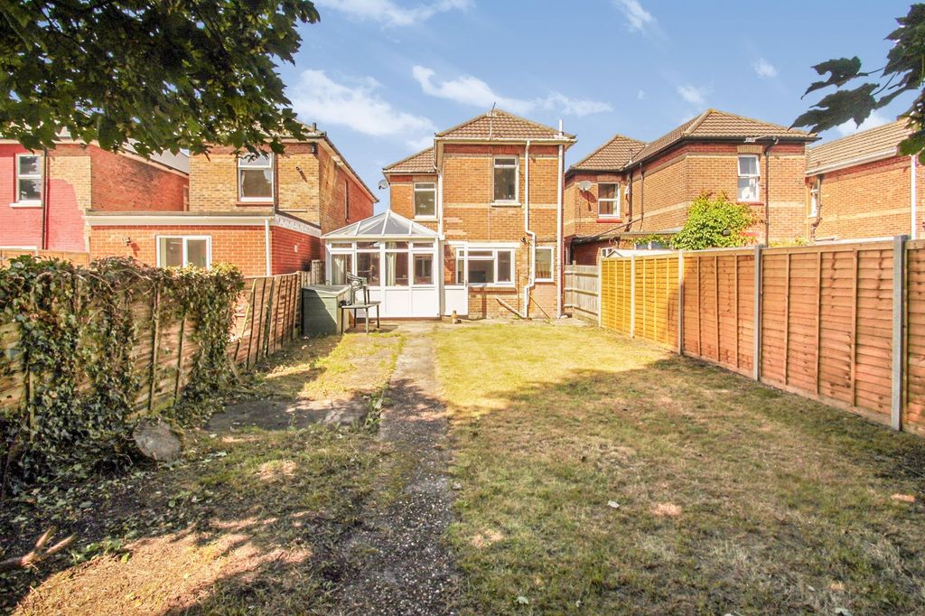 Property photo 3 of 14 Photo 7