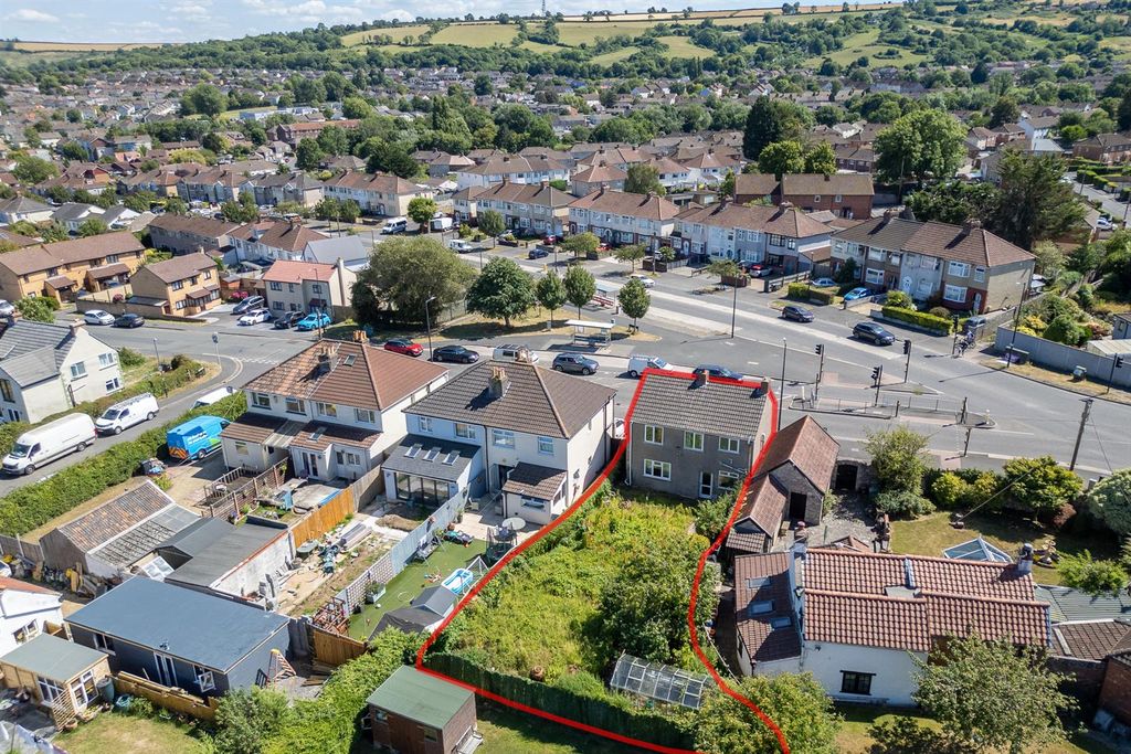 Property photo 1 of 32 78 Highridge Road, Bishopsworth, Bristol Bs13 8Hp