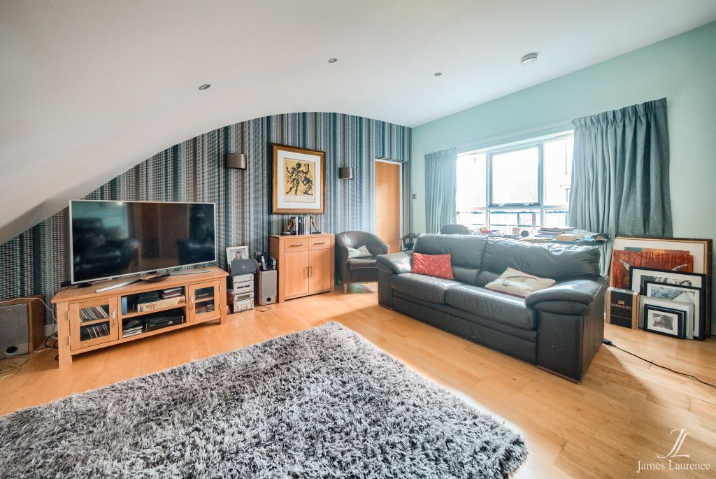 Property photo 2 of 17 Xt5A9346-Hdr(3)