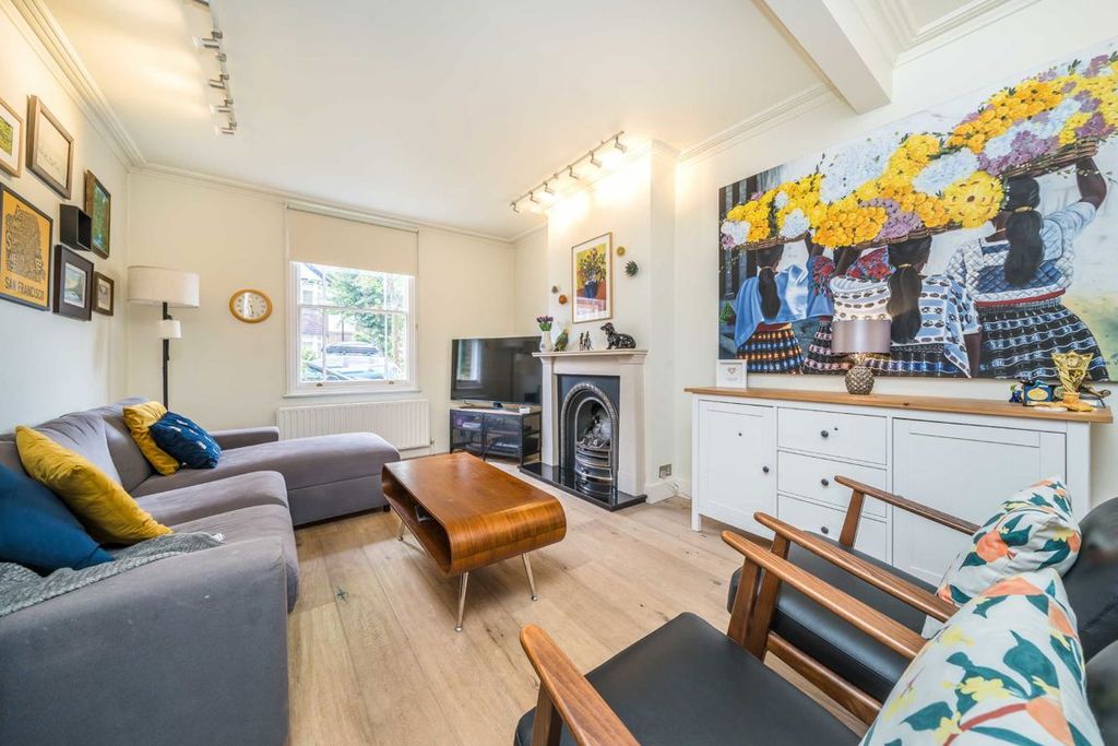 Property photo 2 of 7