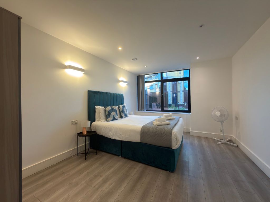 Property photo 3 of 20 Bedroom