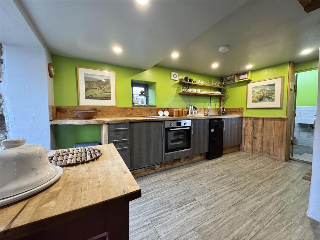 Property photo 2 of 18 Img_0641 2.Jpeg