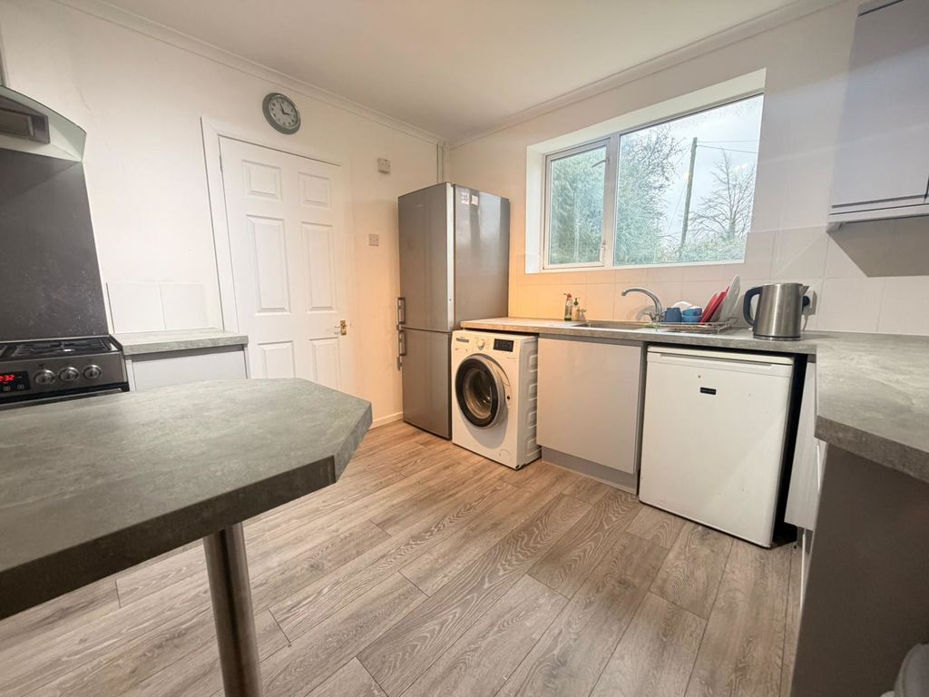 Property photo 3 of 16 Photo 18