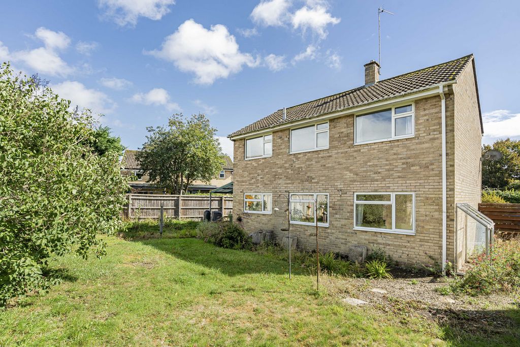 Property photo 2 of 19