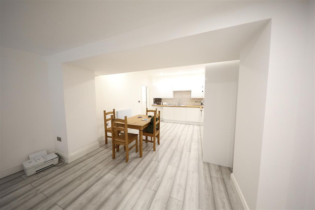 Property photo 3 of 10 0A9A0527.Jpg