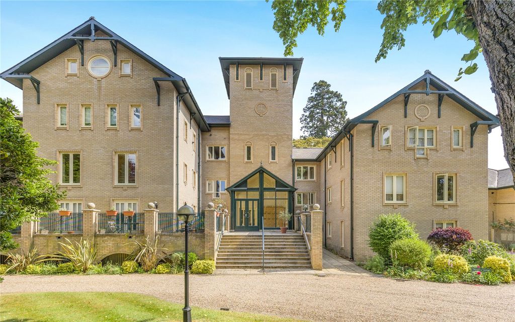 Property photo 1 of 15 Osborne Court
