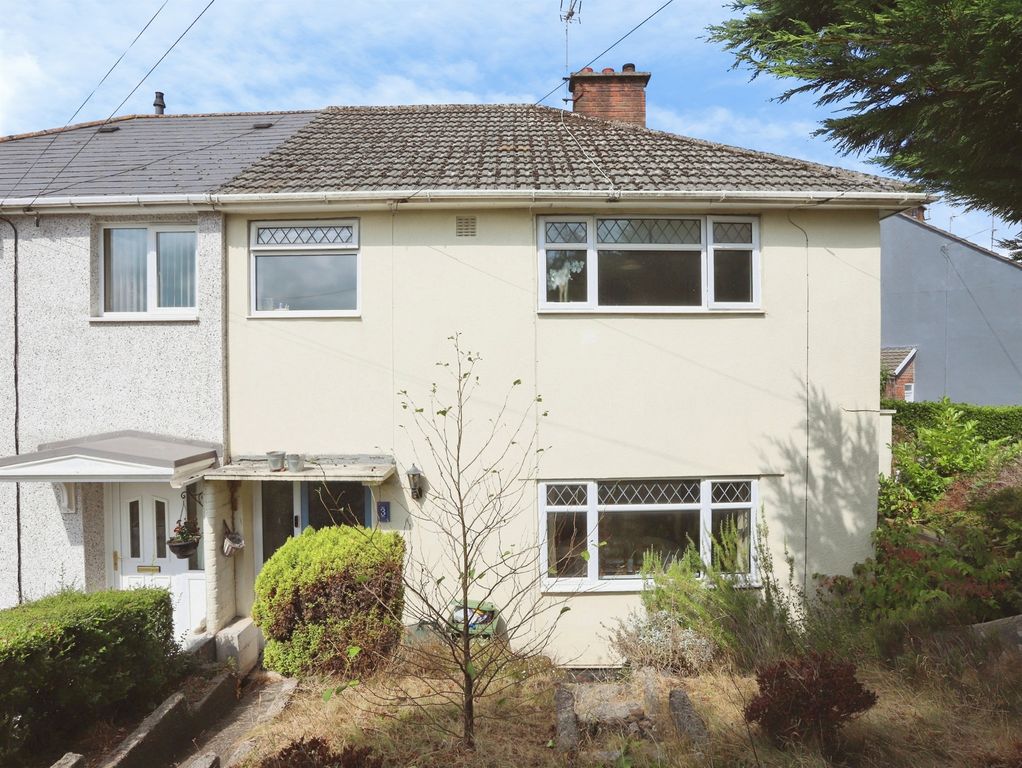 Property photo 1 of 18