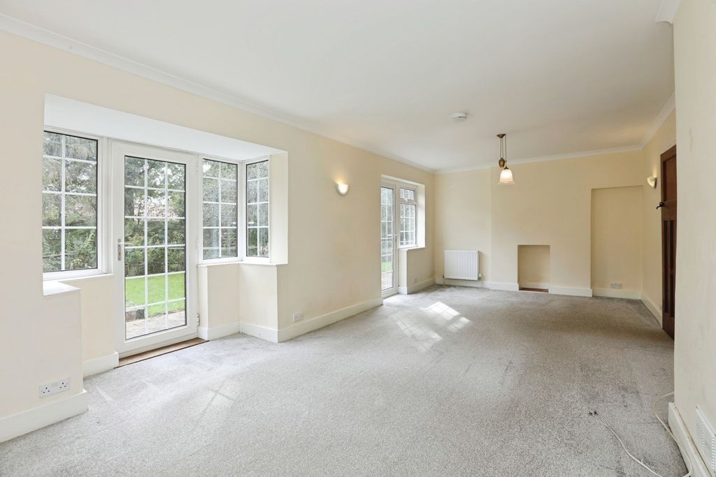 Property photo 3 of 21 Pbox-Img.Jpg