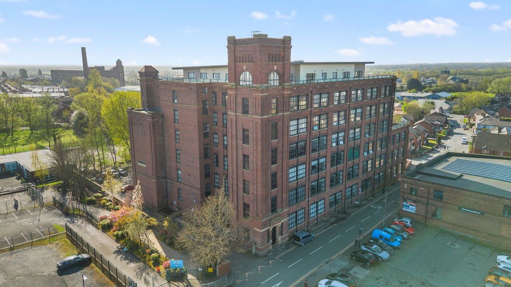 Property photo 1 of 24