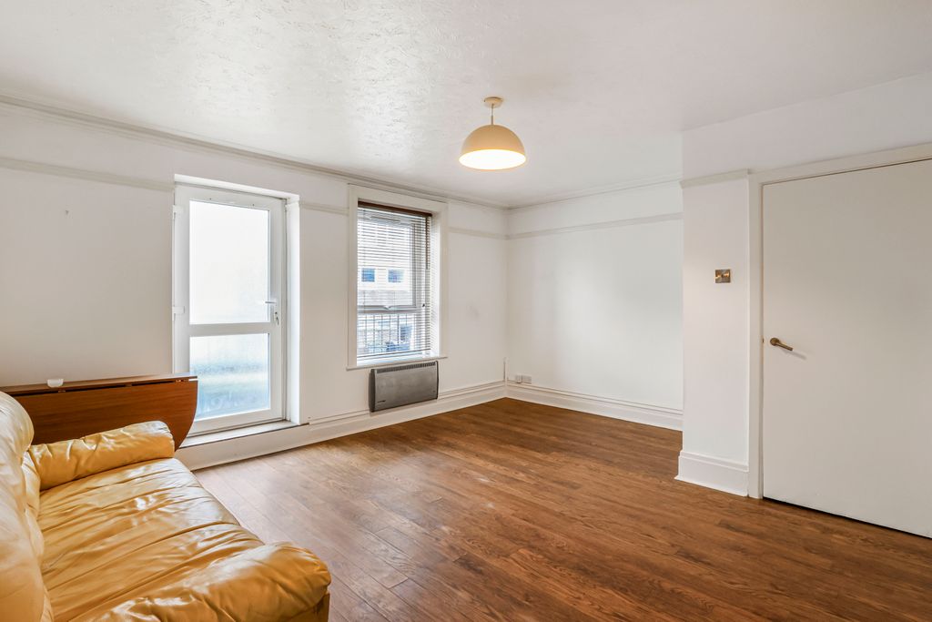 Property photo 3 of 11 333A4985