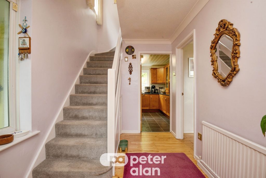 Property photo 2 of 30