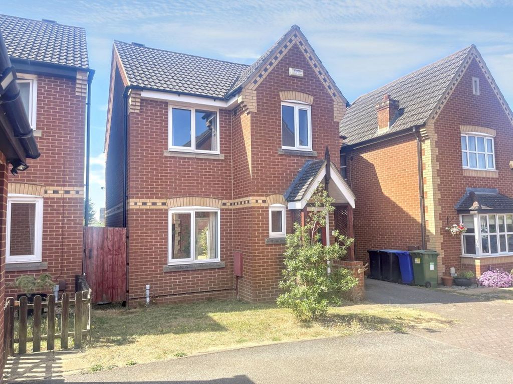 Property photo 2 of 12