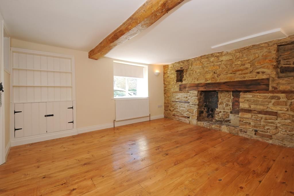 Property photo 3 of 7 Internal View