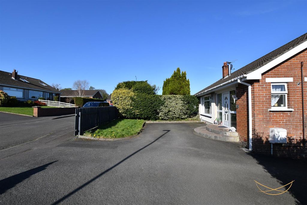 Property photo 3 of 37 Dhp-6.Jpg