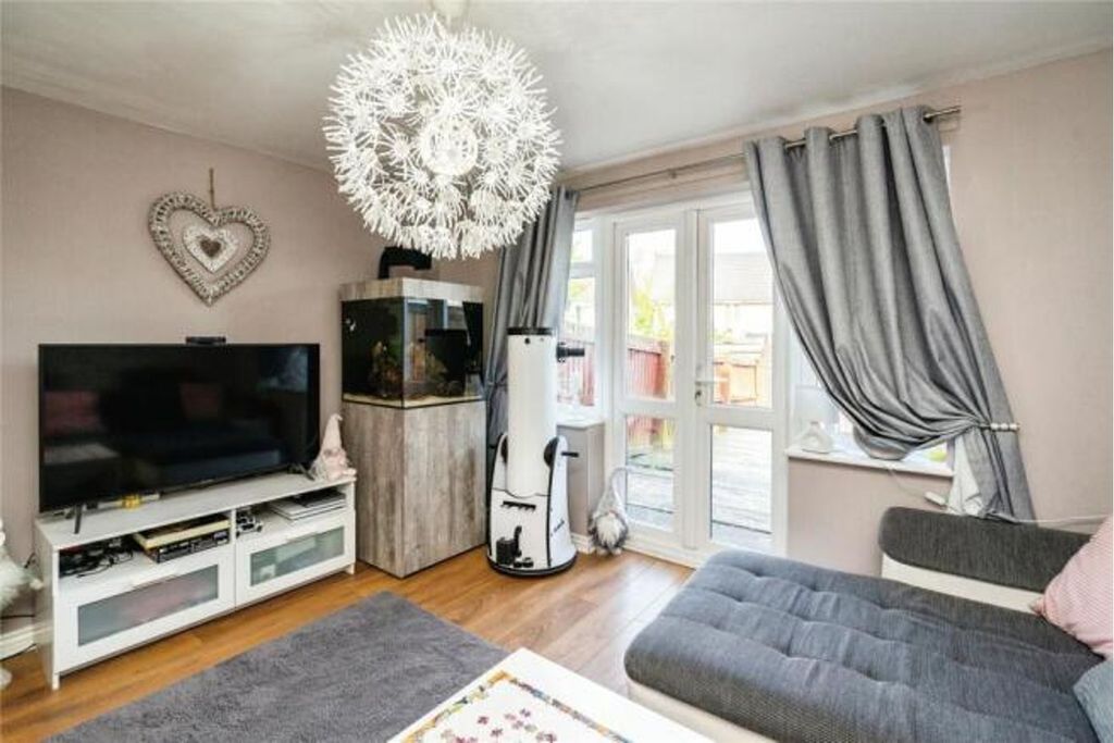 Property photo 3 of 16