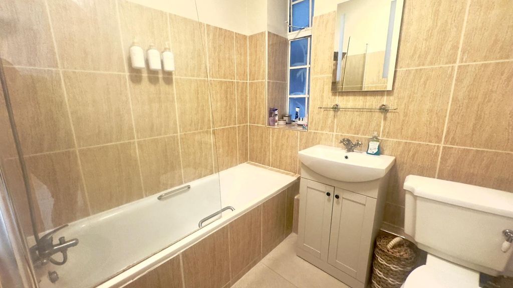 Property photo 3 of 15 Bathroom