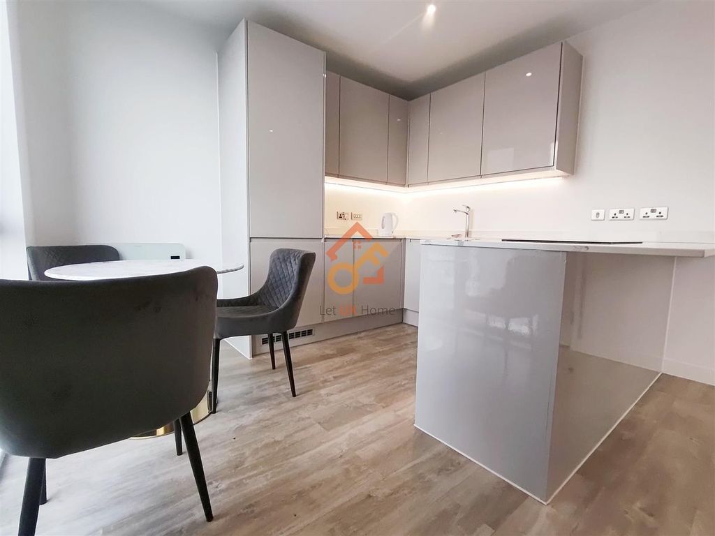 Property photo 2 of 18 ????_2025-09-11_181634_375.Jpg