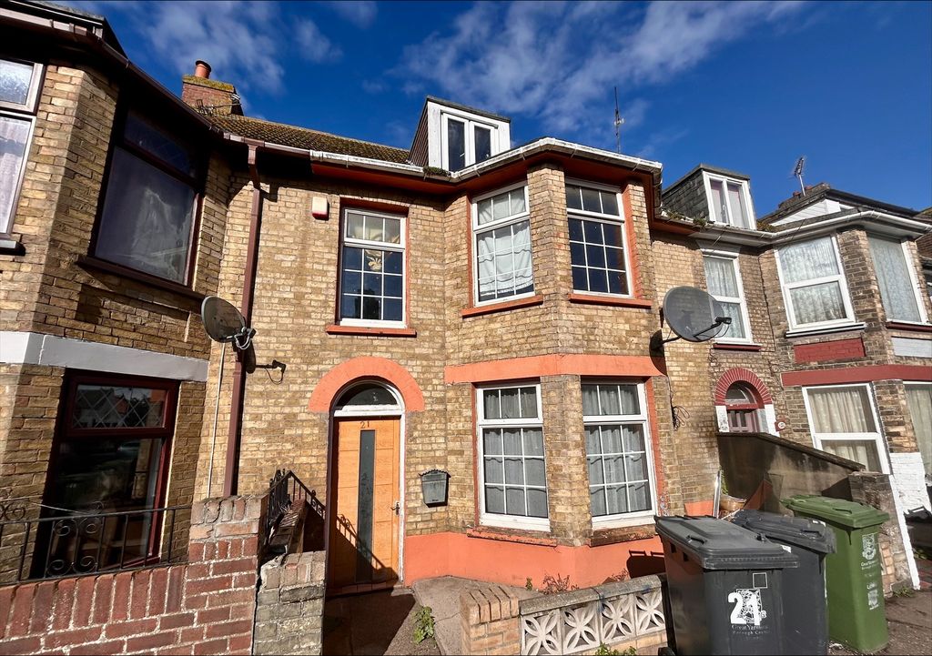 Property photo 2 of 16