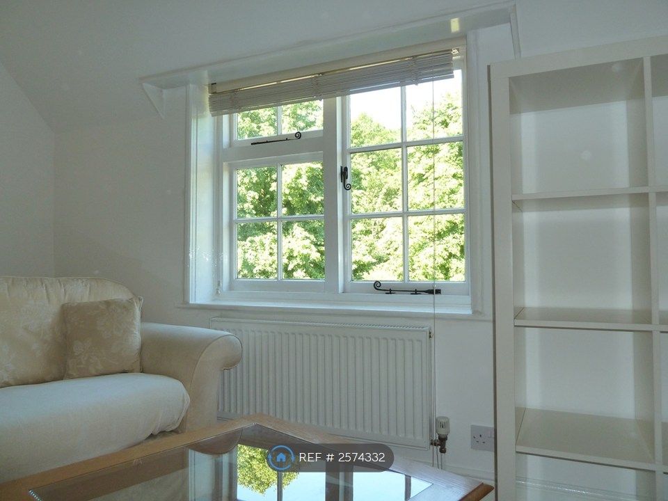 Property photo 1 of 7 Sitting Room