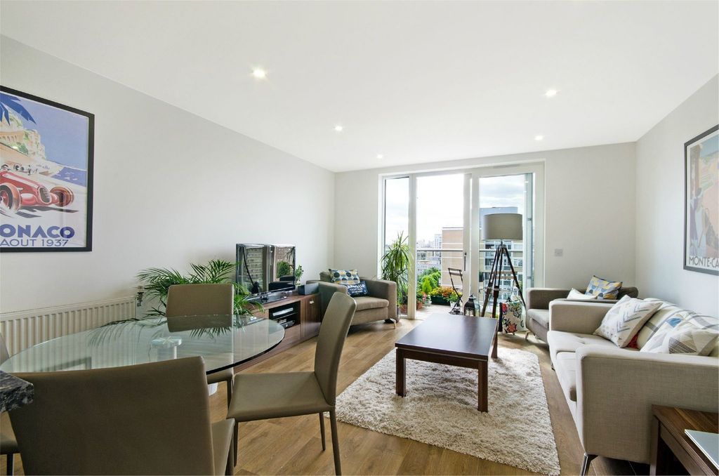 Property photo 1 of 8 Reception Room